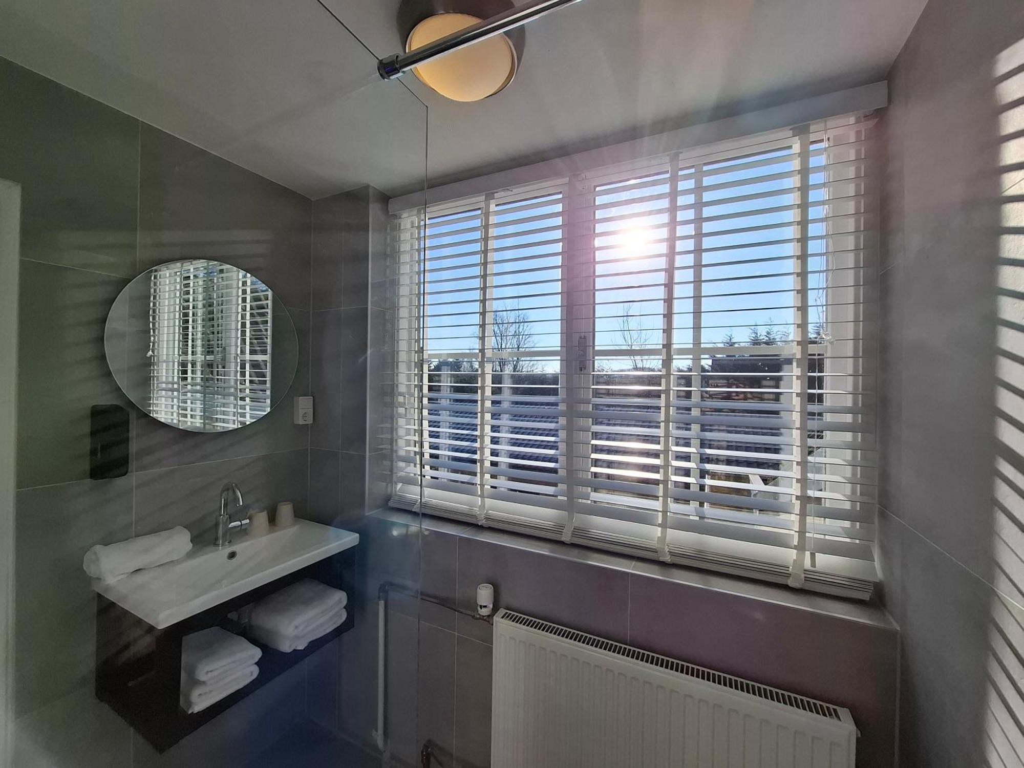 Hotel Randduin Oostkapelle Bagian luar foto