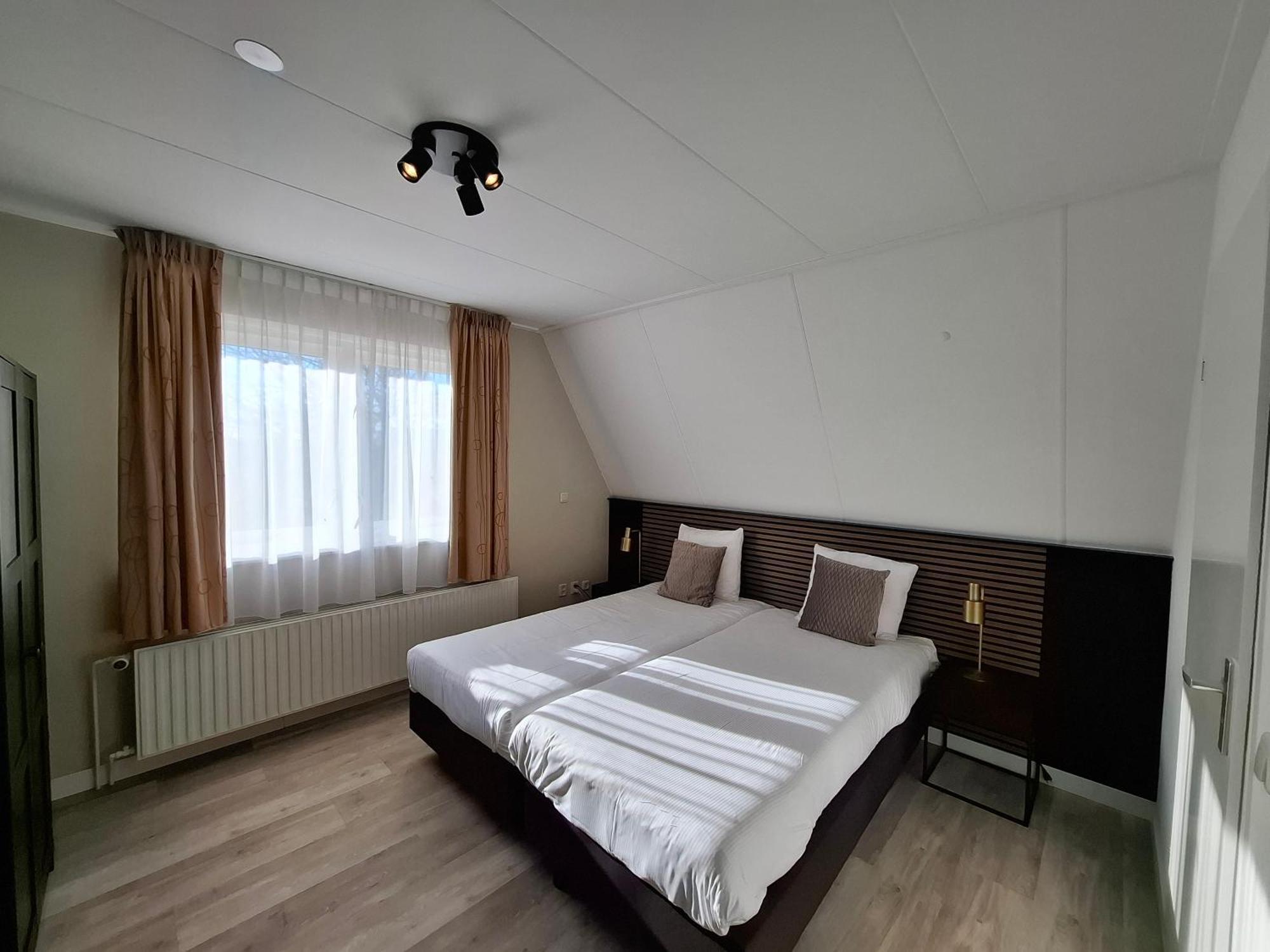 Hotel Randduin Oostkapelle Bagian luar foto